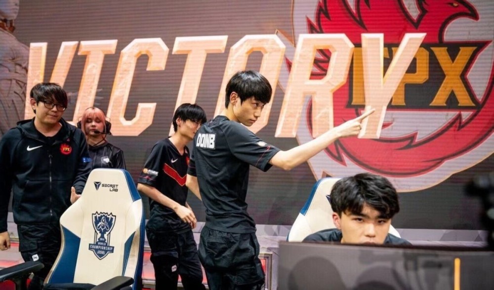 在比赛开场 在比赛开场