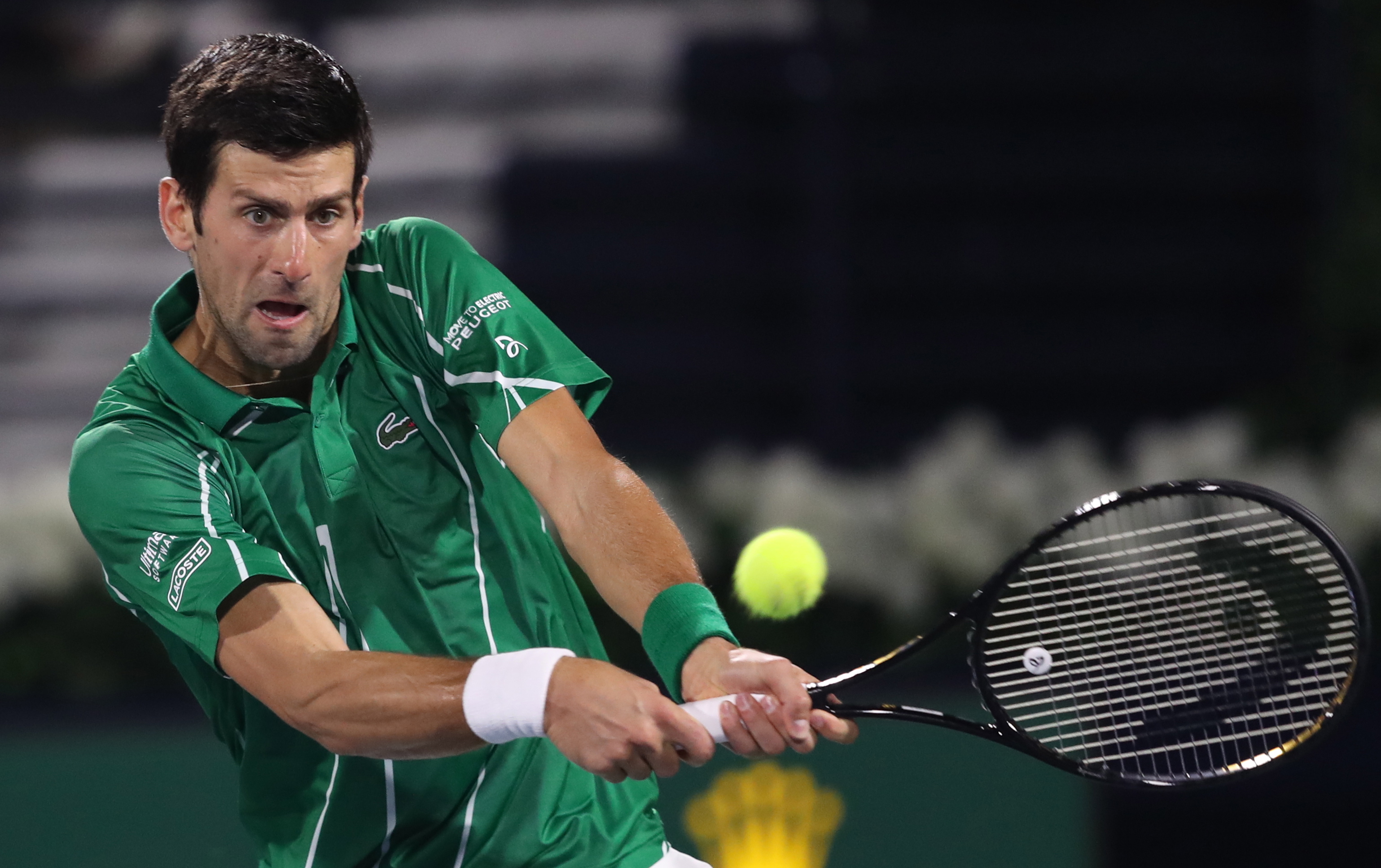 她已习惯在 她已习惯在