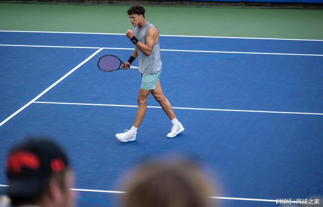 的上边界 的上边界